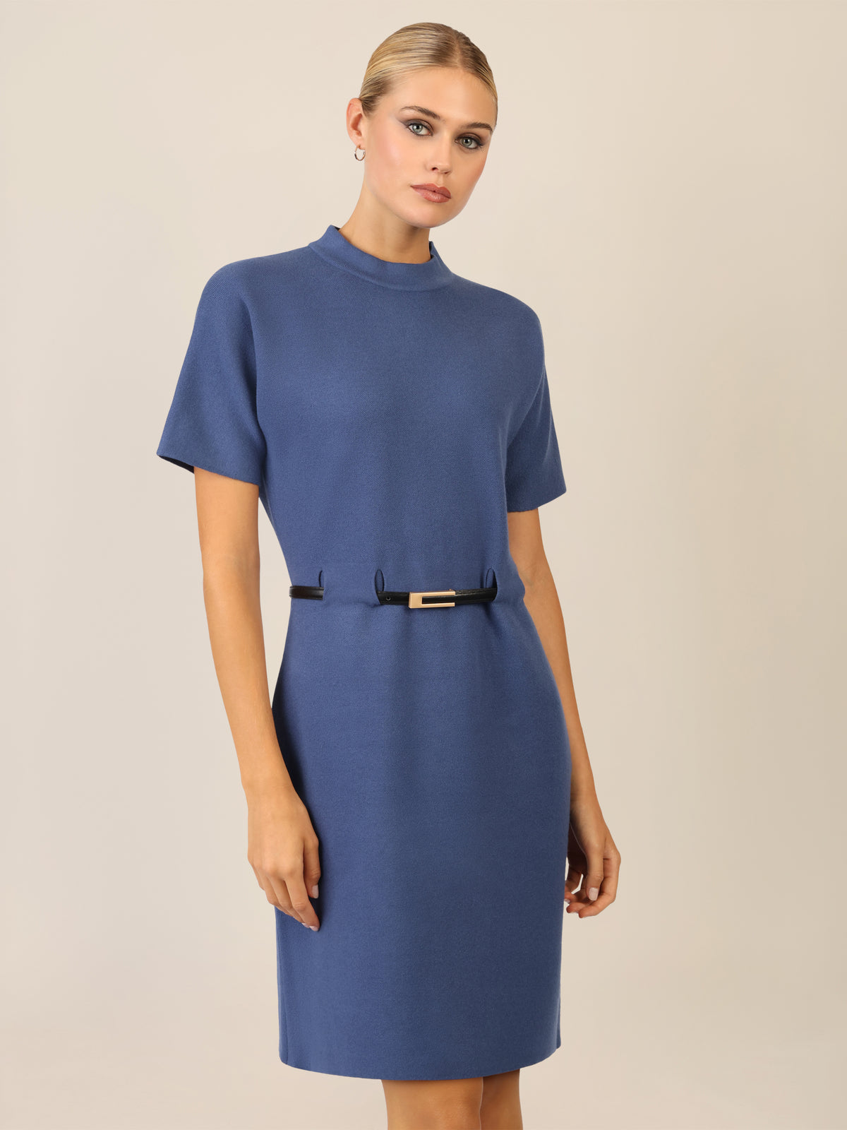 APART Strickkleid mit Gürtel und Stehkragen | mittelblau