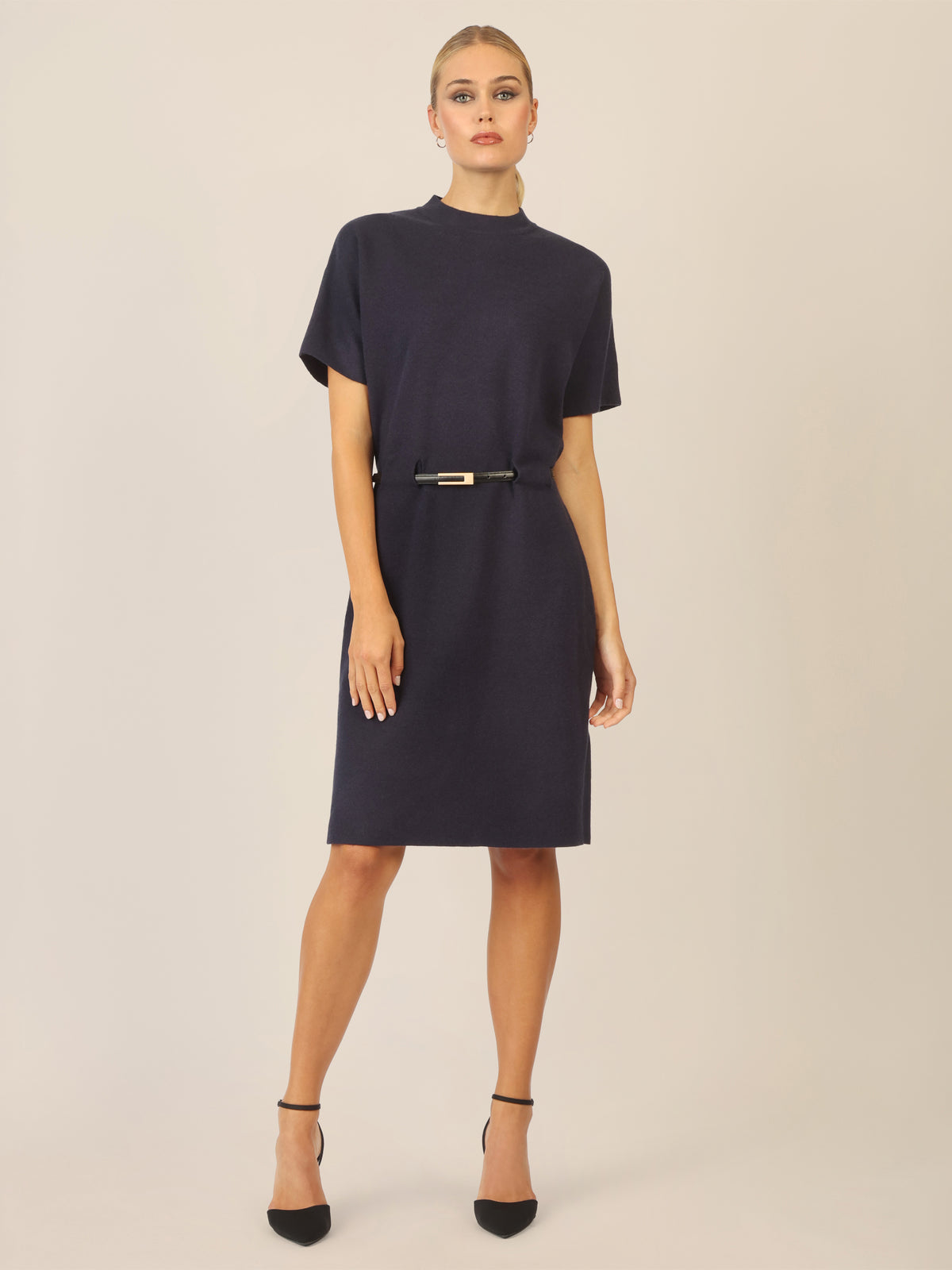 APART Strickkleid mit Gürtel und Stehkragen | nachtblau