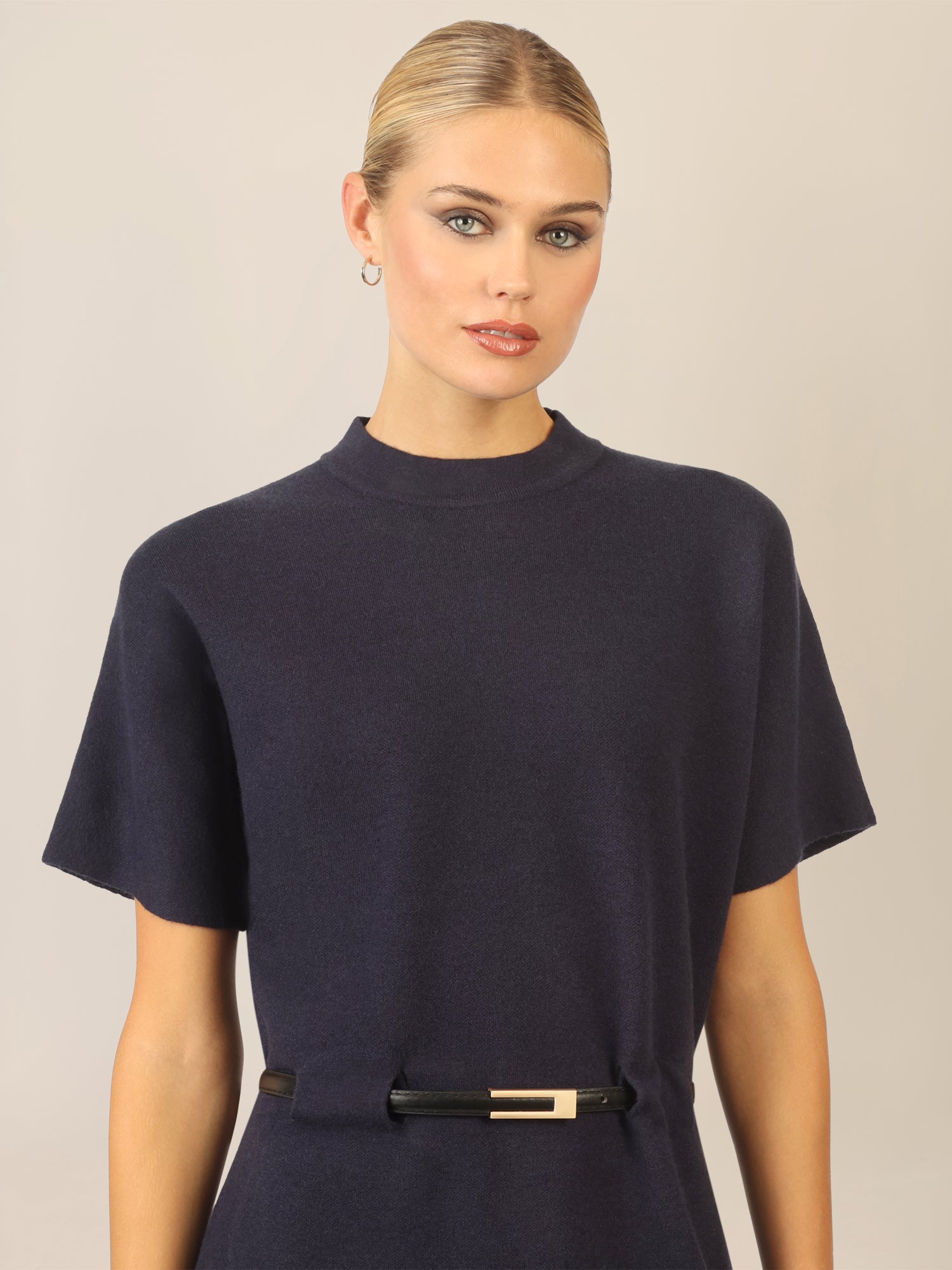 APART Strickkleid mit Gürtel und Stehkragen | nachtblau