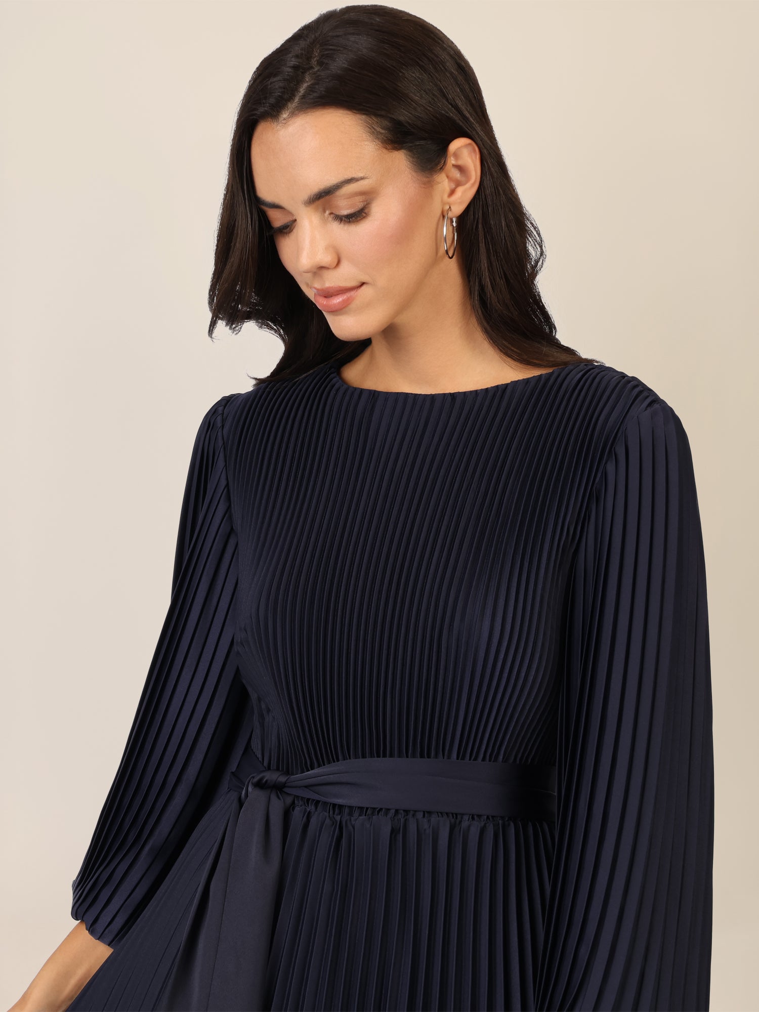APART Midi Plisseekleid mit separatem, breitem Bindegürtel | nachtblau