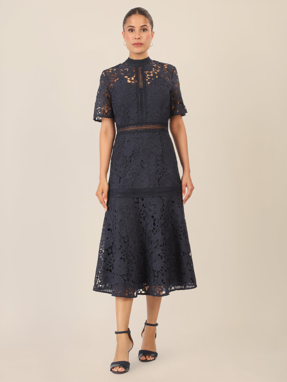 APART Midi Spitzenkleid mit blickdichtem Unterkleid | nachtblau