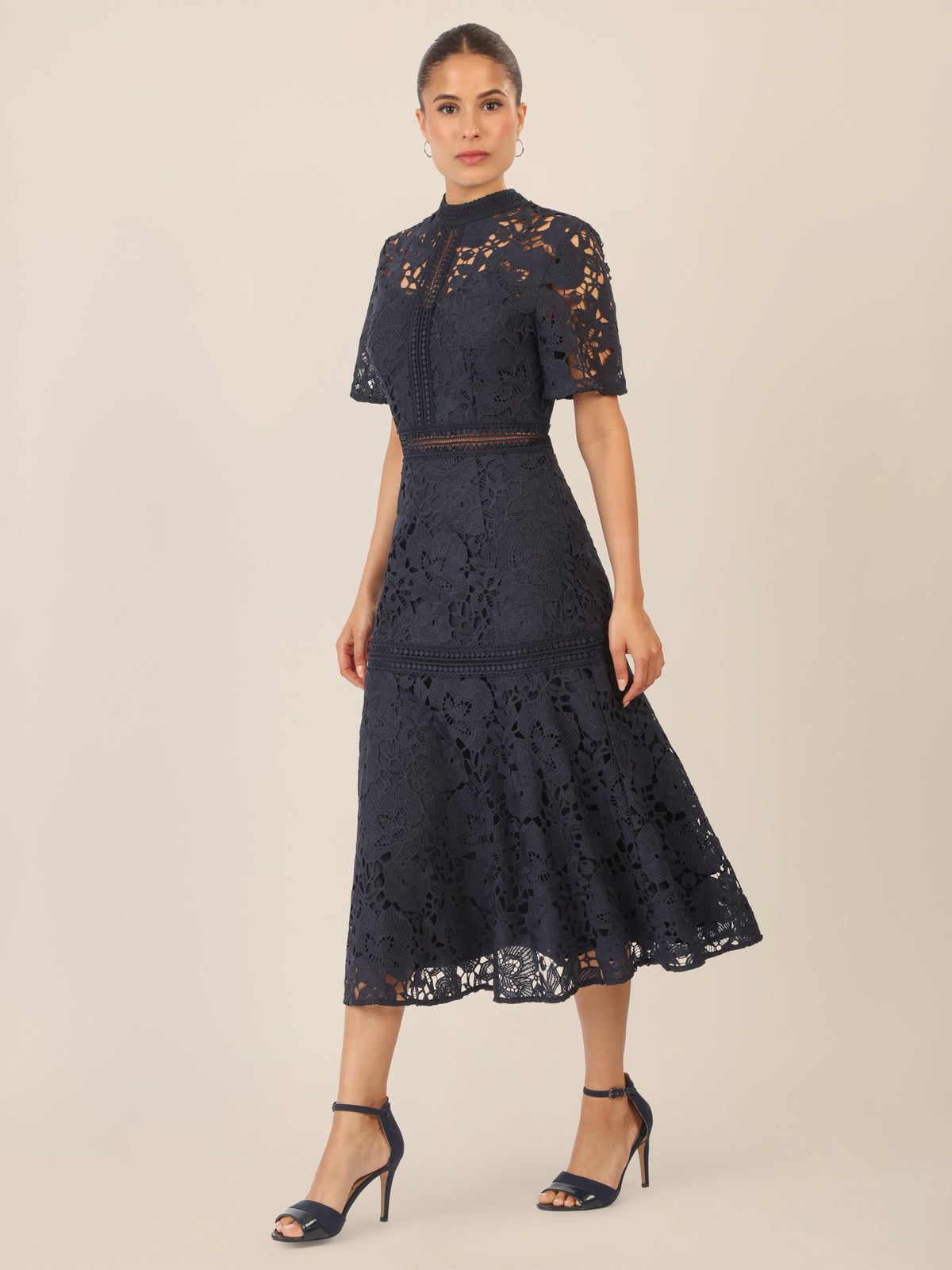 APART Midi Spitzenkleid mit blickdichtem Unterkleid | nachtblau