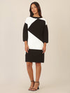 APART Colorblocking Strickkleid mit grafischem Strukturmuster | schwarz-creme