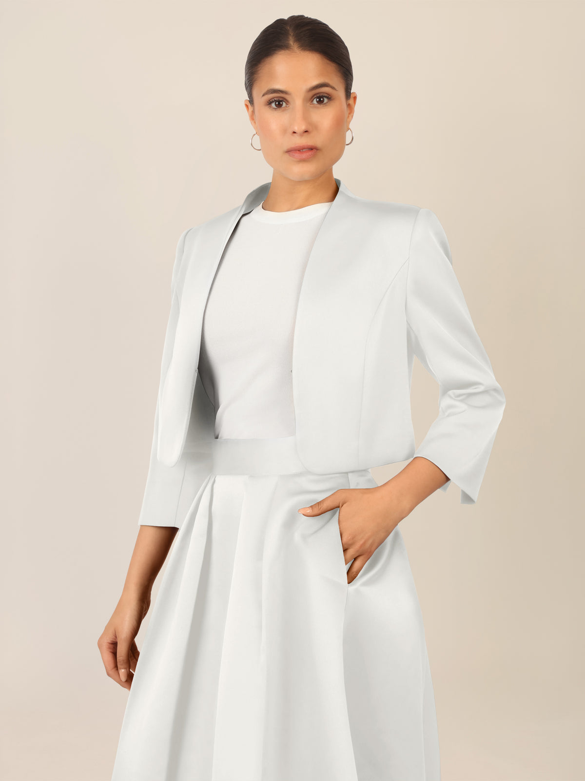 APART Satinbolero mit offener Front | creme