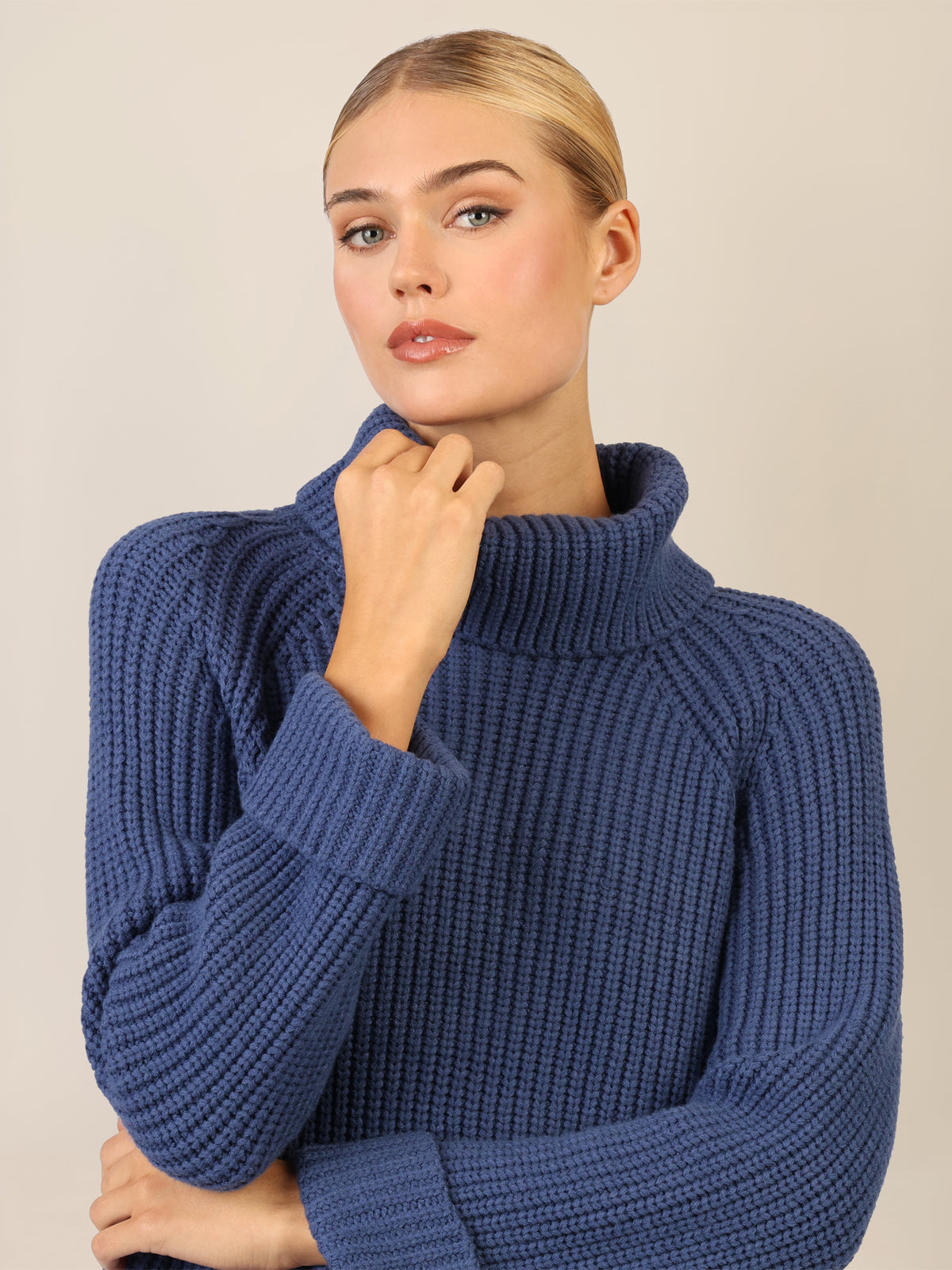 APART Oversized Pullover mit Rollkragen | mittelblau