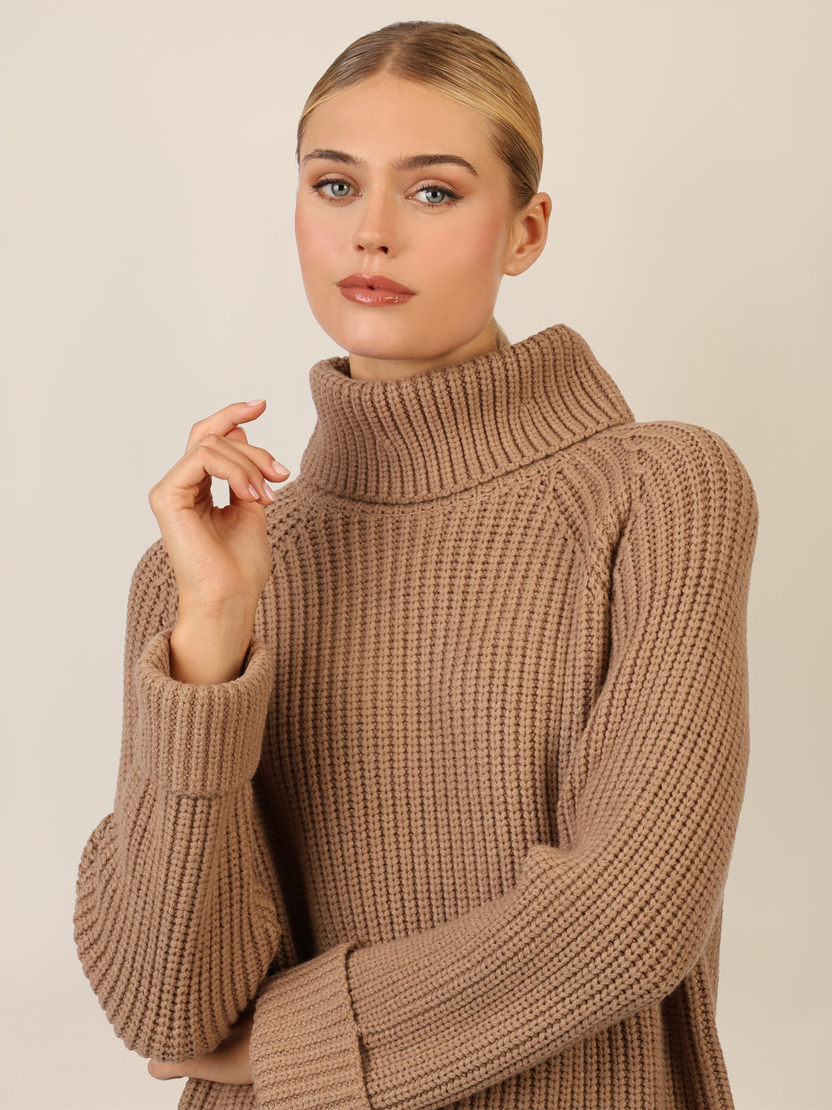 APART Oversized Pullover mit Rollkragen | camel