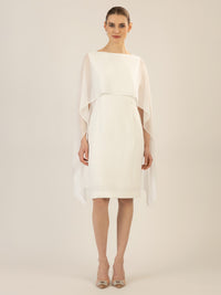 APART Kleid mit Chiffonstola aus einer leicht strukturierten Ware und angearbeitetem Cape | creme