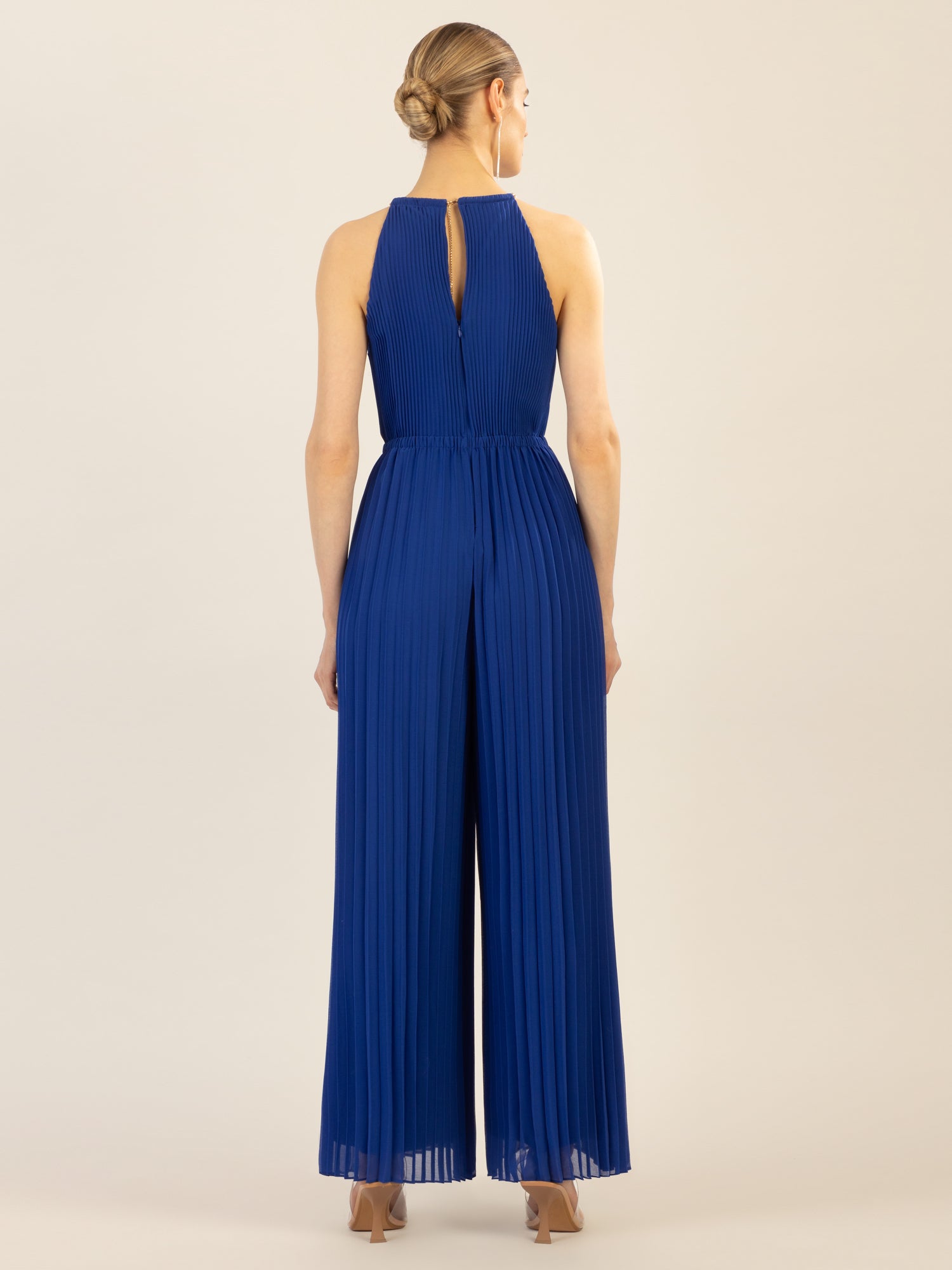 APART Plisseeoverall im Neckholder-Stil | royalblau