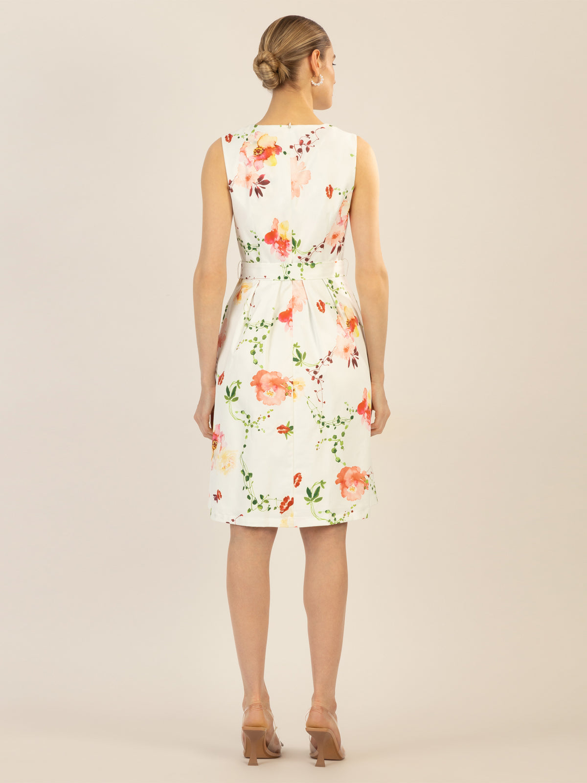 APART bedrucktes Satinkleid aus matt glänzendem Satin mit allover Flower-Print | creme-multicolor