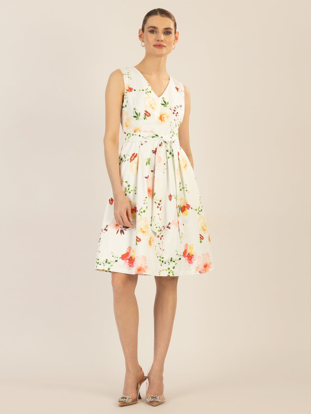 APART bedrucktes Satinkleid aus matt glänzendem Satin mit allover Flower-Print | creme-multicolor