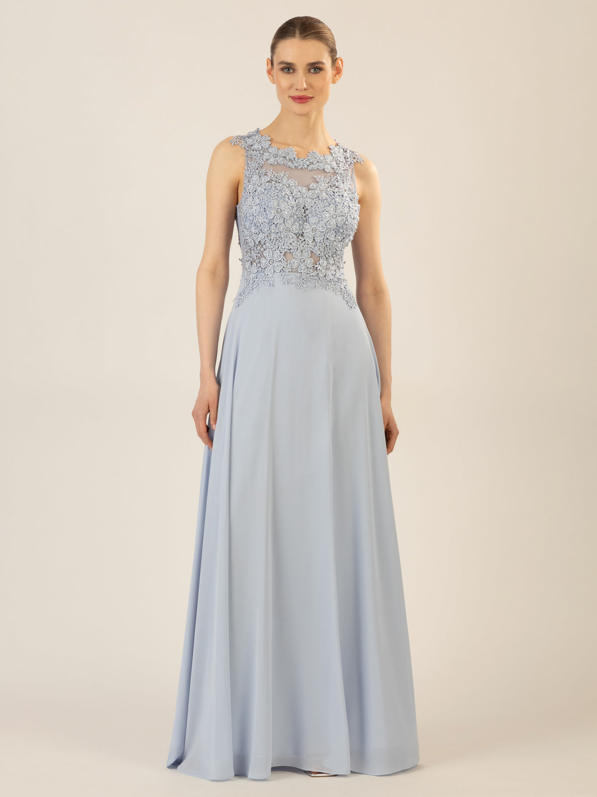 APART Abendkleid im Materialmix aus bestickter Spitze und Chiffon | hellblau