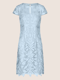APART Cocktailkleid, aufwendig bestricktes Meshkleid | hellblau