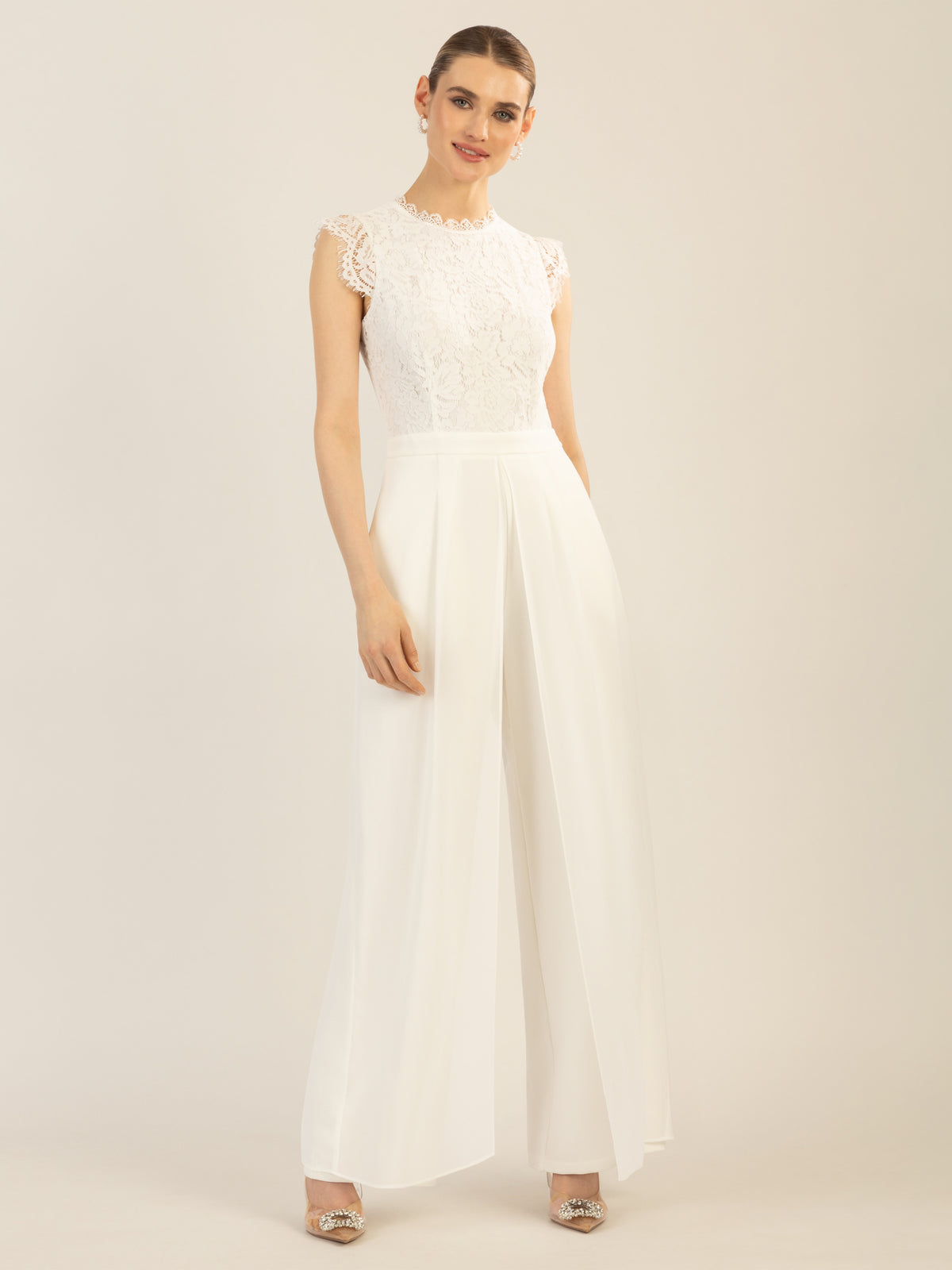 APART Overall mit Spitzenoberteil | creme