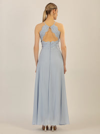 APART Abendkleid aus besticktem Mesh mit farbigen Perlen und Chiffon | hellblau