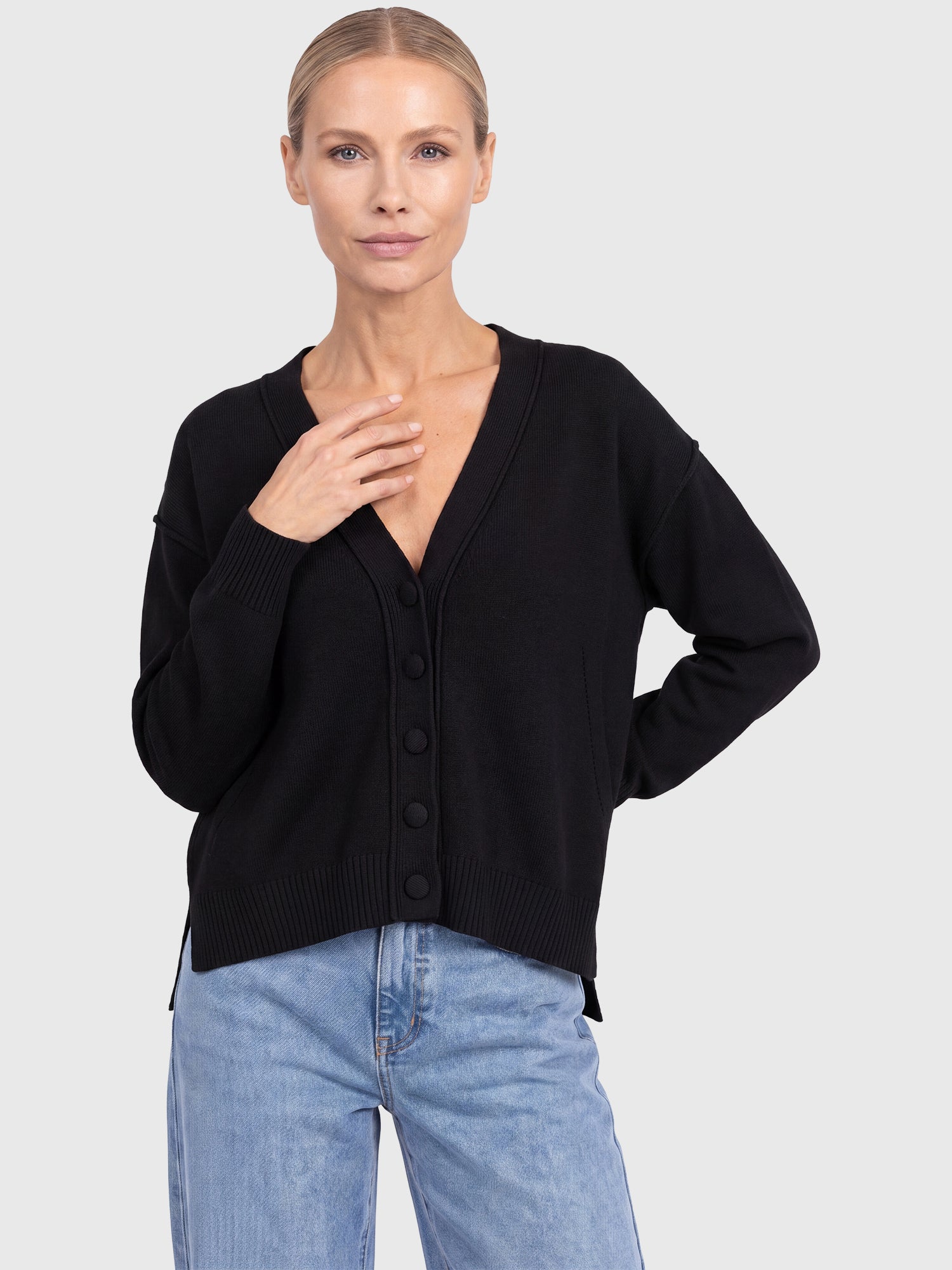 Oversized Strickjacke aus reiner Merinowolle | schwarz