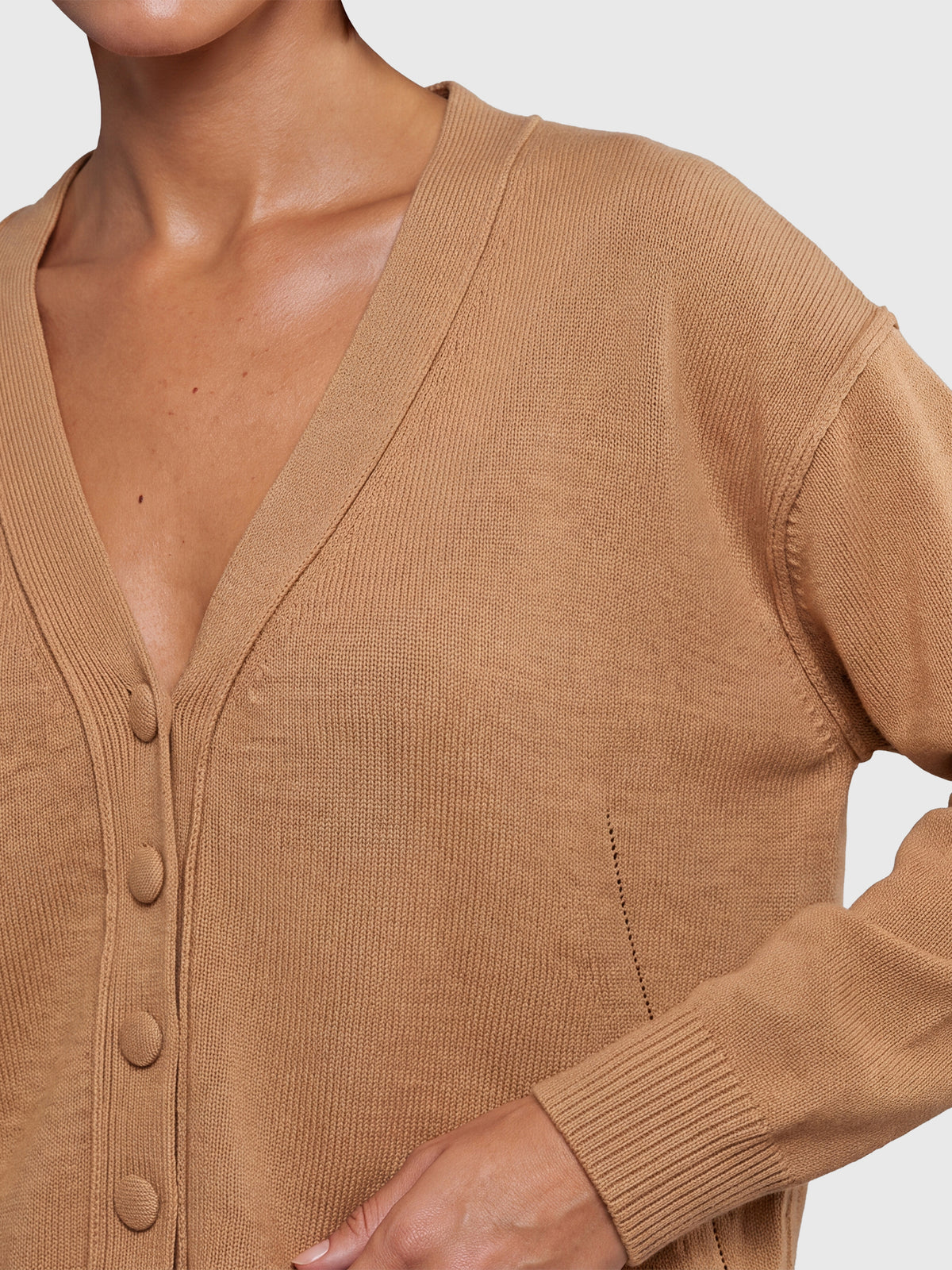 Oversized Strickjacke aus reiner Merinowolle | camel