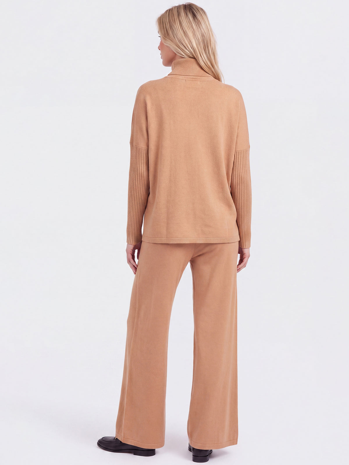 Oversized Pullover aus reiner Merinowolle | camel