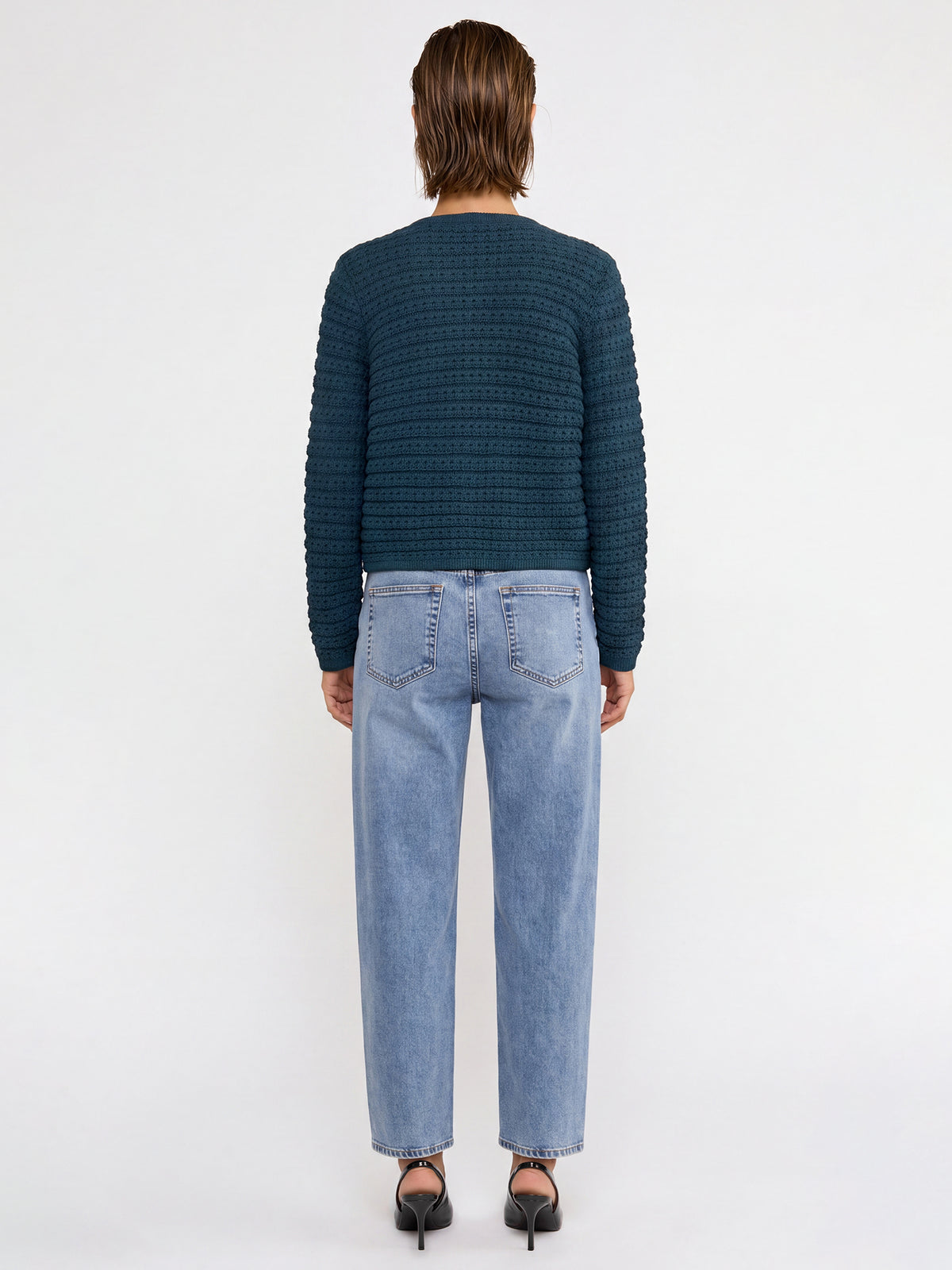 Strickjacke im Chanel-Stil mit Schmuckknöpfen | petrol