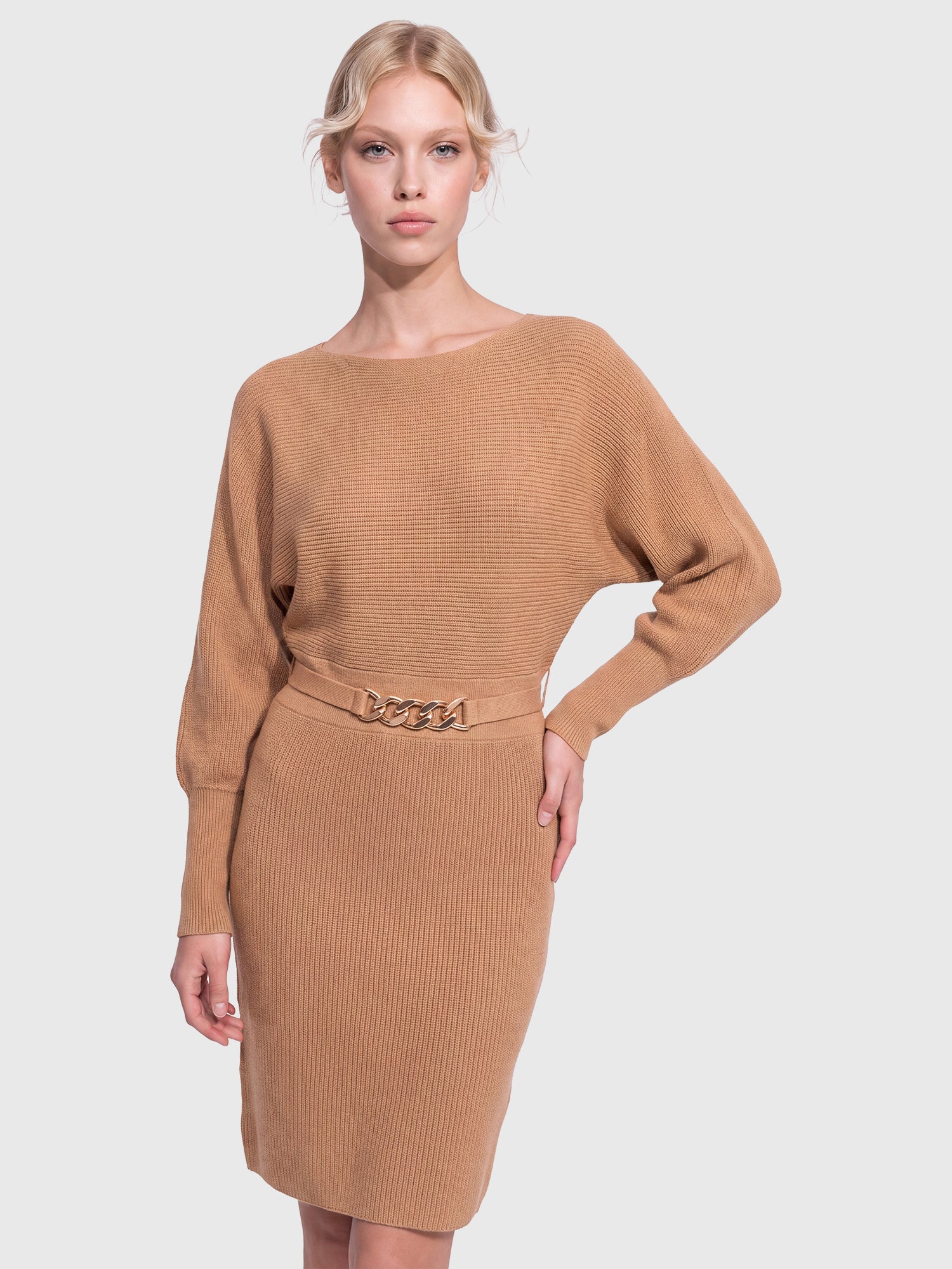 Strickkleid mit Fledermausärmeln und Kaschmiranteil | camel