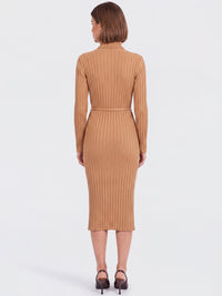 Rippenstrickkleid mit Rollkragen und Strickgürtel | camel