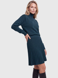 2-in-1 Strickkleid mit Rollkragen und Faltenrock | petrol