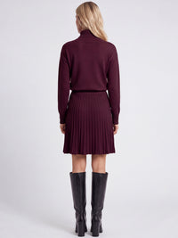2-in-1 Strickkleid mit Rollkragen und Faltenrock | weinrot