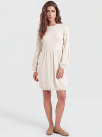 Oversized Strickkleid mit Ballon-Effekt | champagner