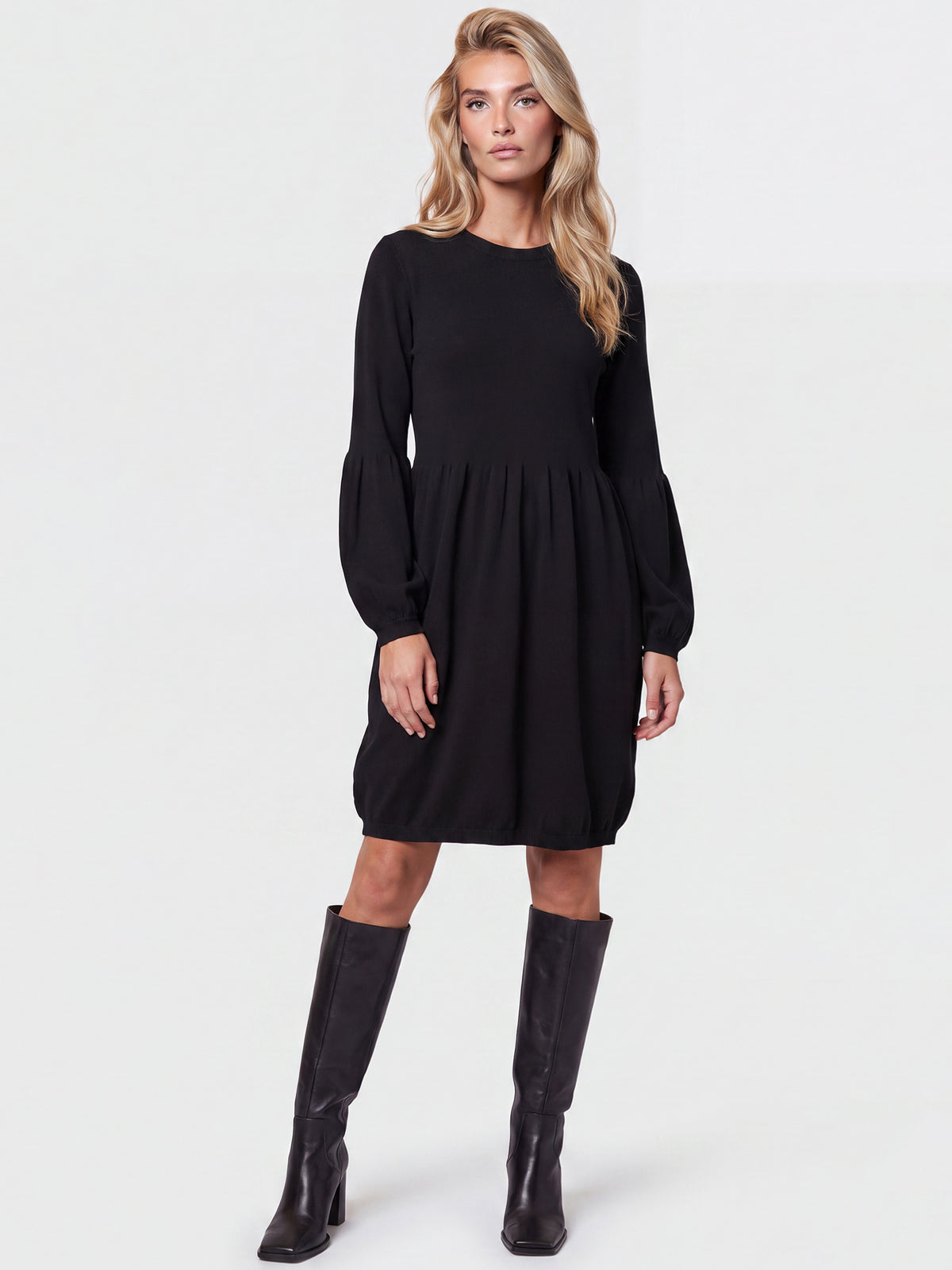 Oversized Strickkleid mit Ballon-Effekt | schwarz