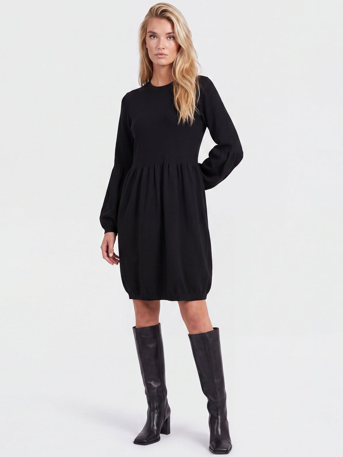 Oversized Strickkleid mit Ballon-Effekt | schwarz