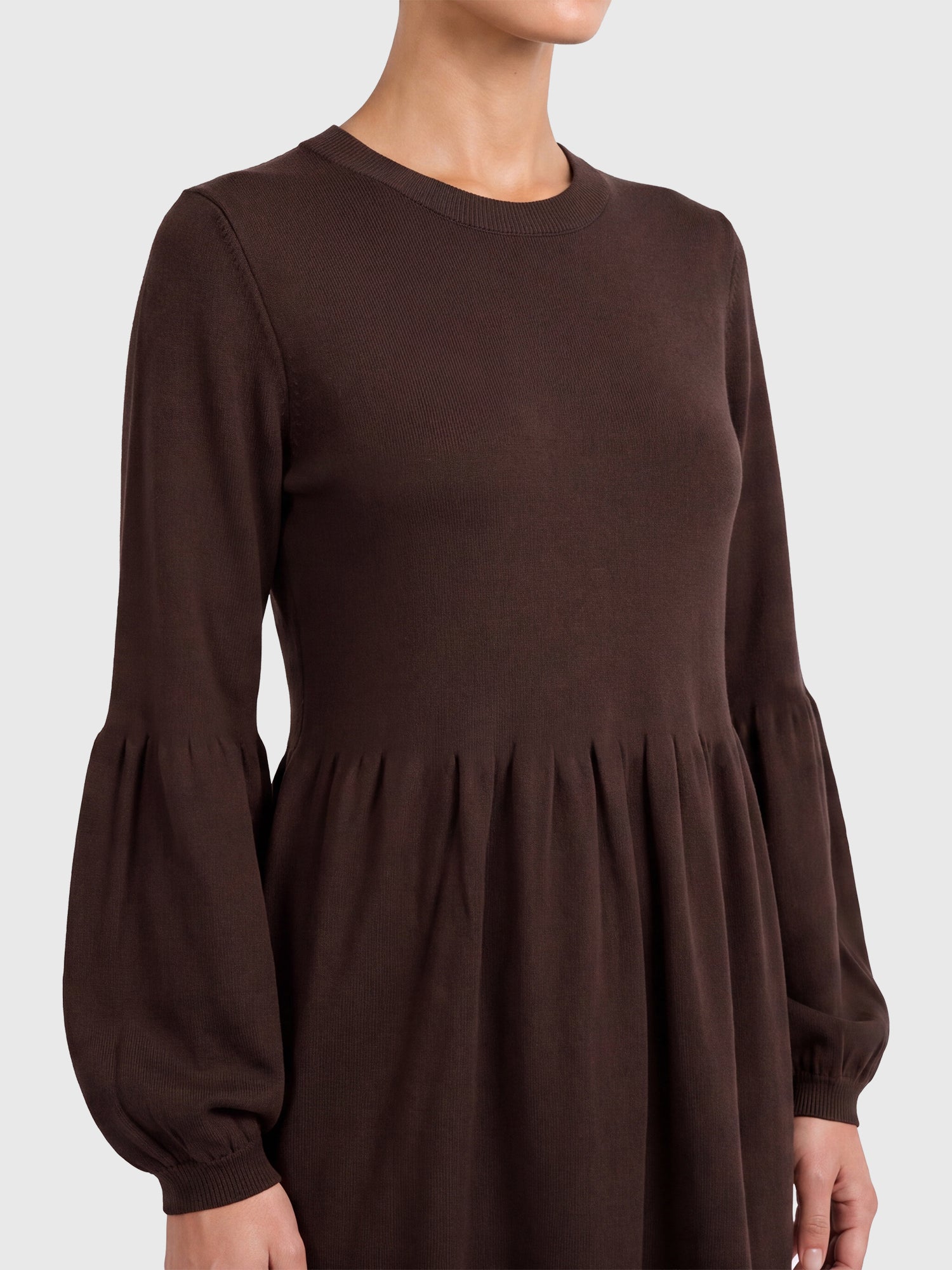 Oversized Strickkleid mit Ballon-Effekt | braun