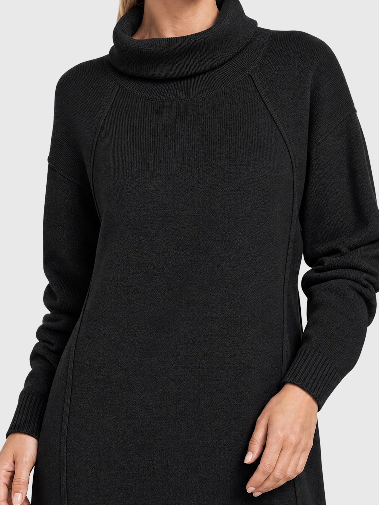 Langes Strickkleid mit Rollkragen und Kaschmiranteil | schwarz