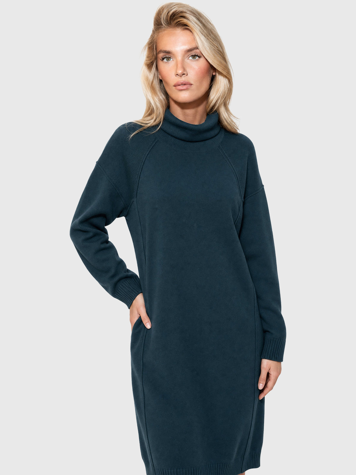 Langes Strickkleid mit Rollkragen und Kaschmiranteil | petrol