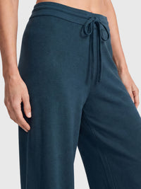 Weite Strickhose mit Kaschmiranteil | petrol