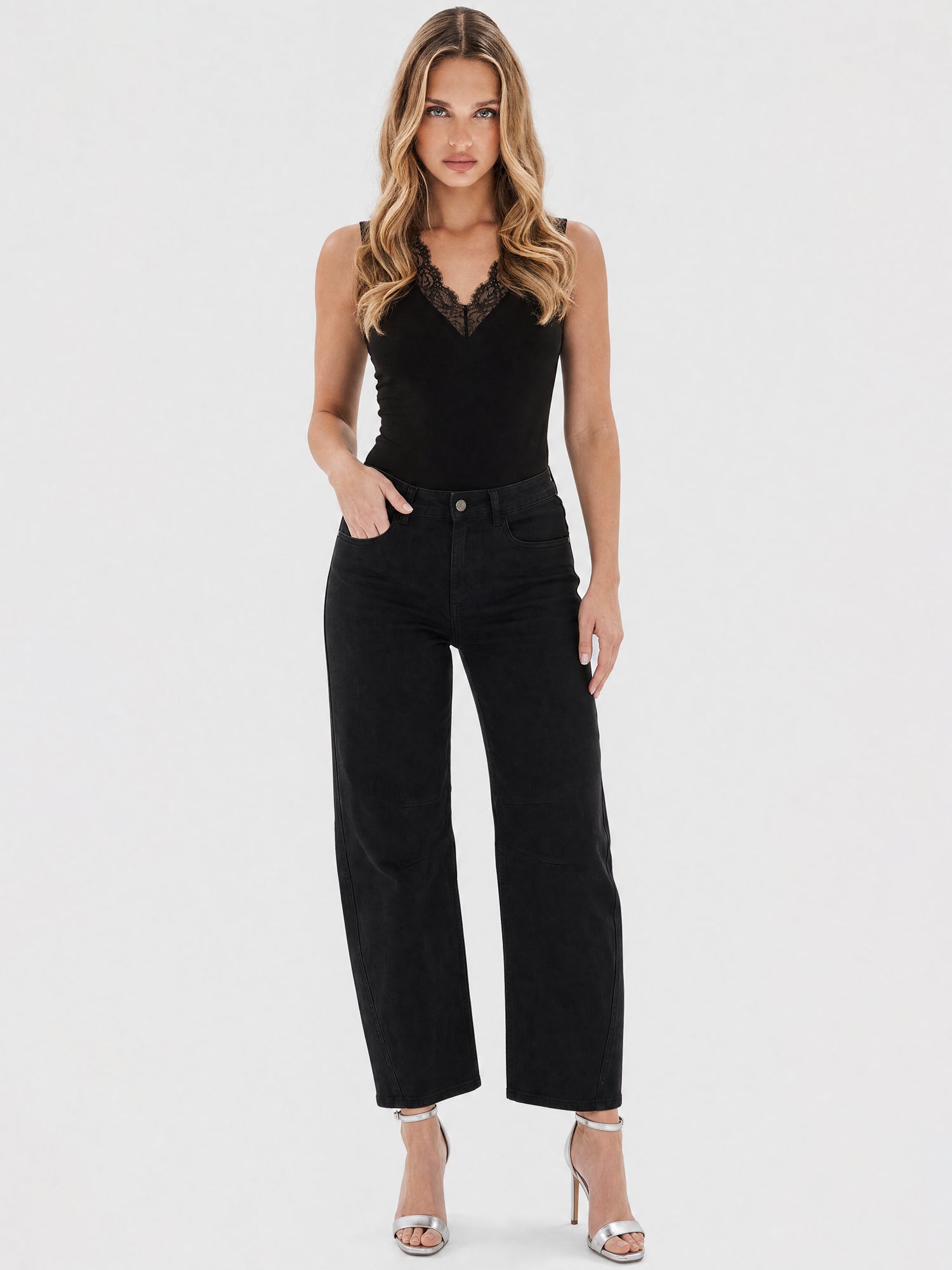 5-Pocket Jeans im Barrel Fit | schwarz