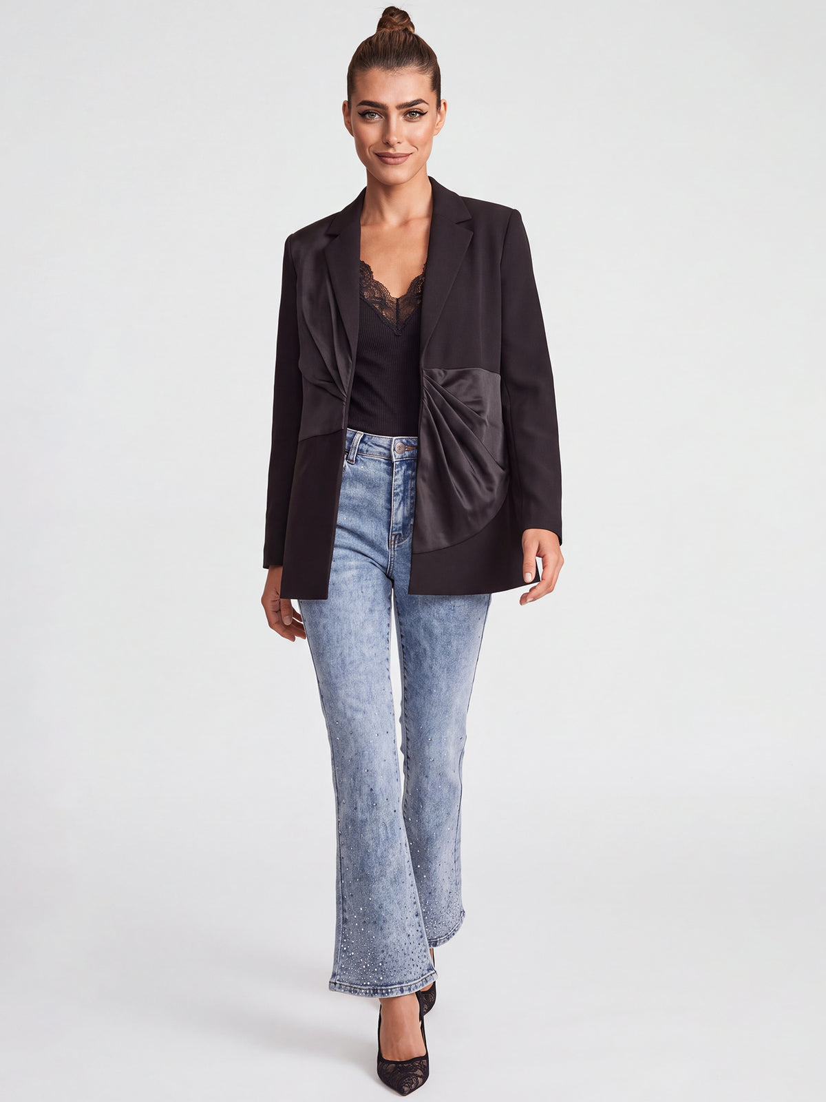 Cropped Jeans mit Kristallsteinen | acid wash