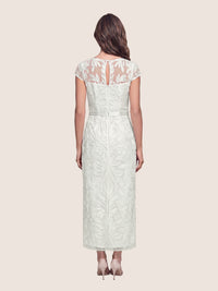 Meshkleid mit Stickerei und Satinband | creme