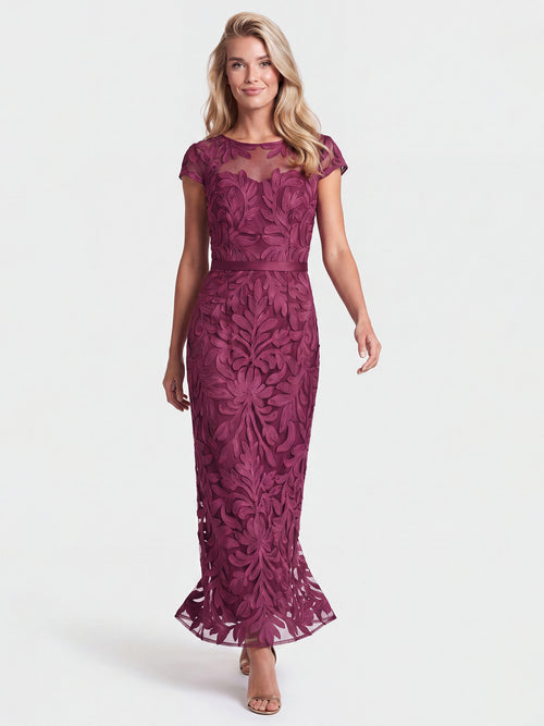 Meshkleid mit Stickerei und Satinband | weinrot image 1