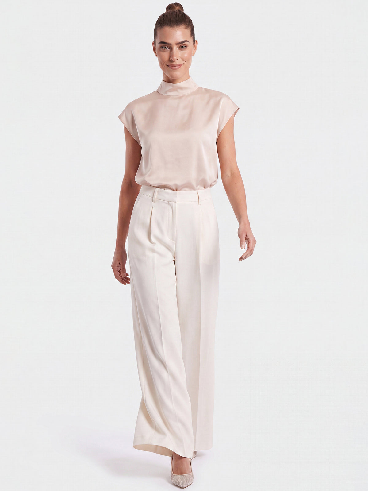 Weite Hose aus einer leicht strukturierten Ware | creme