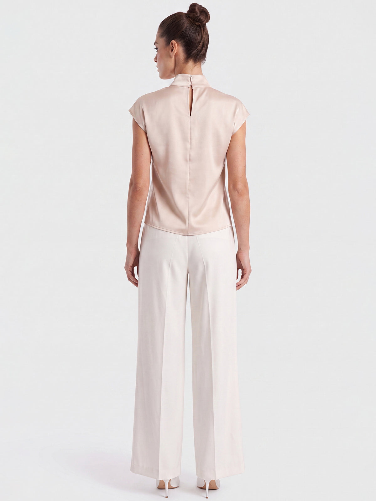 Weite Hose aus einer leicht strukturierten Ware | creme