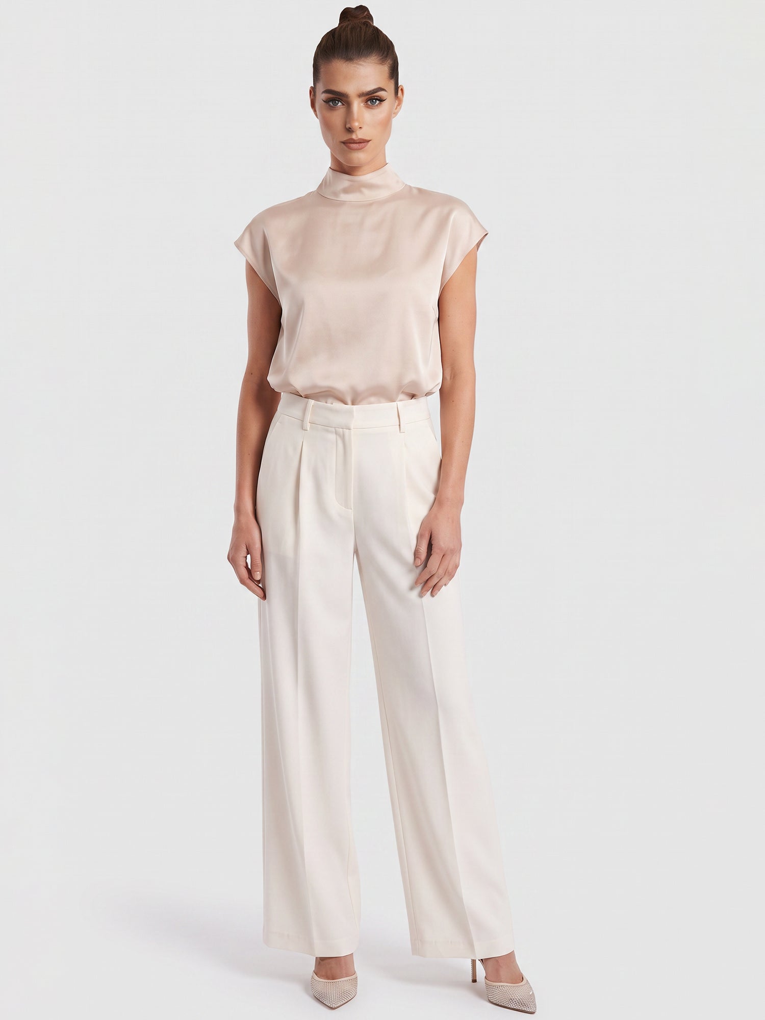 Weite Hose aus einer leicht strukturierten Ware | creme
