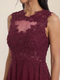 Brautkleid mit floraler Spitze und Chiffon | merlot