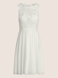 Brautkleid mit floraler Spitze und Chiffon | creme