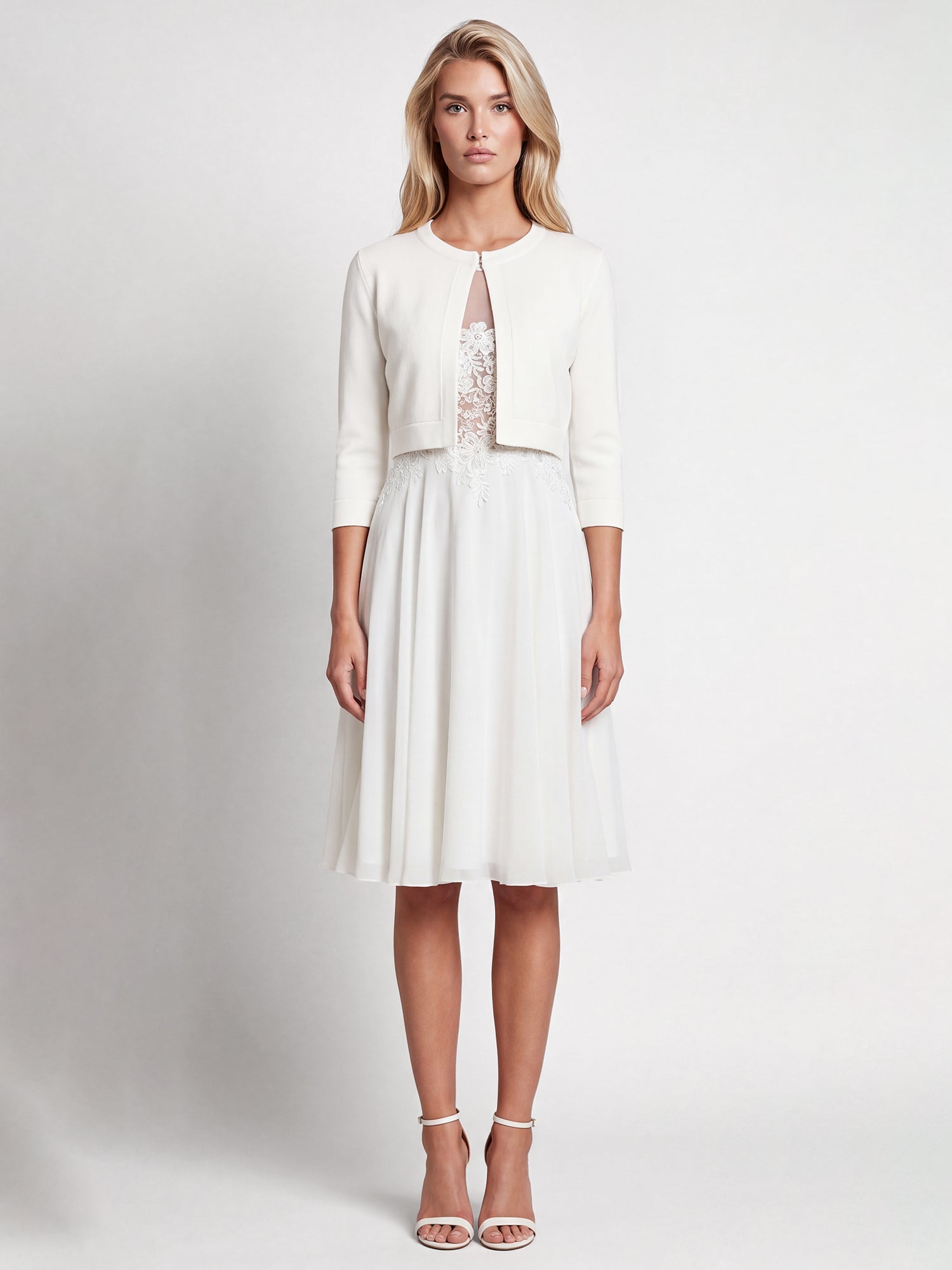 Brautkleid mit floraler Spitze und Chiffon | creme