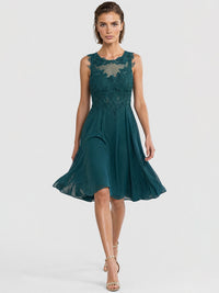 Kleid mit floraler Spitze und Chiffon | emerald