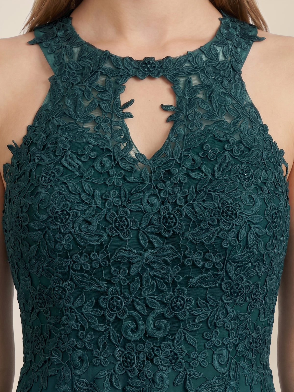 Brautkleid mit floraler Spitze und Chiffon | emerald