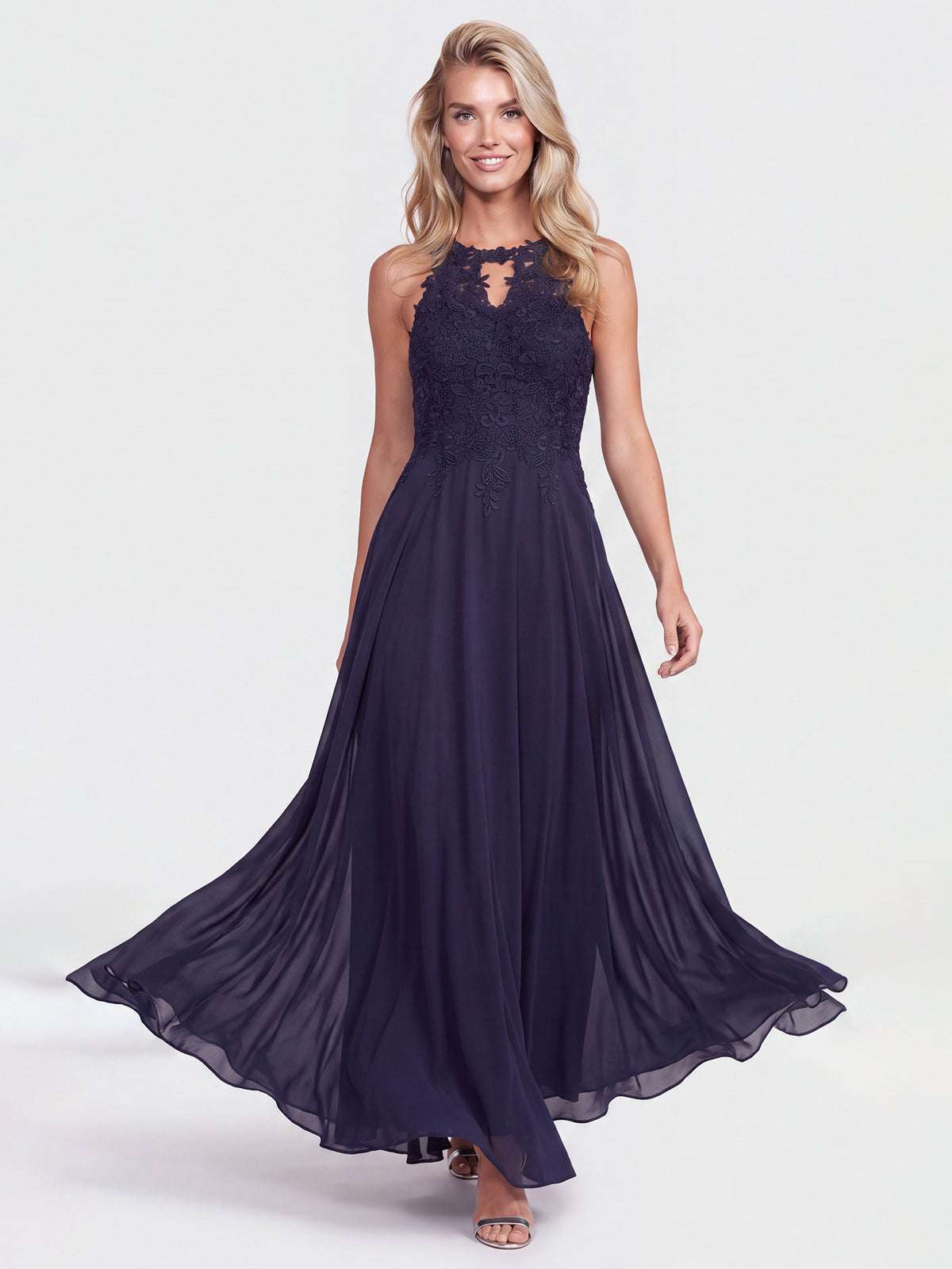 Kleid mit floraler Spitze und Chiffon | nachtblau