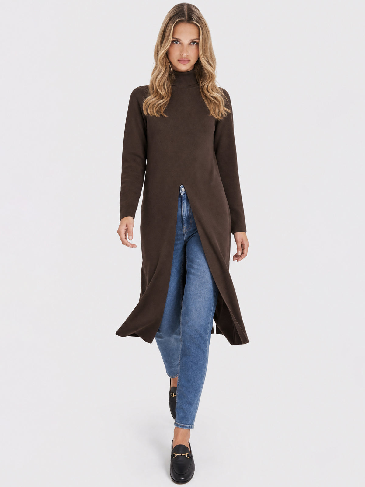 Langer Strickpullover mit langem Schlitz und Kaschmiranteil | braun