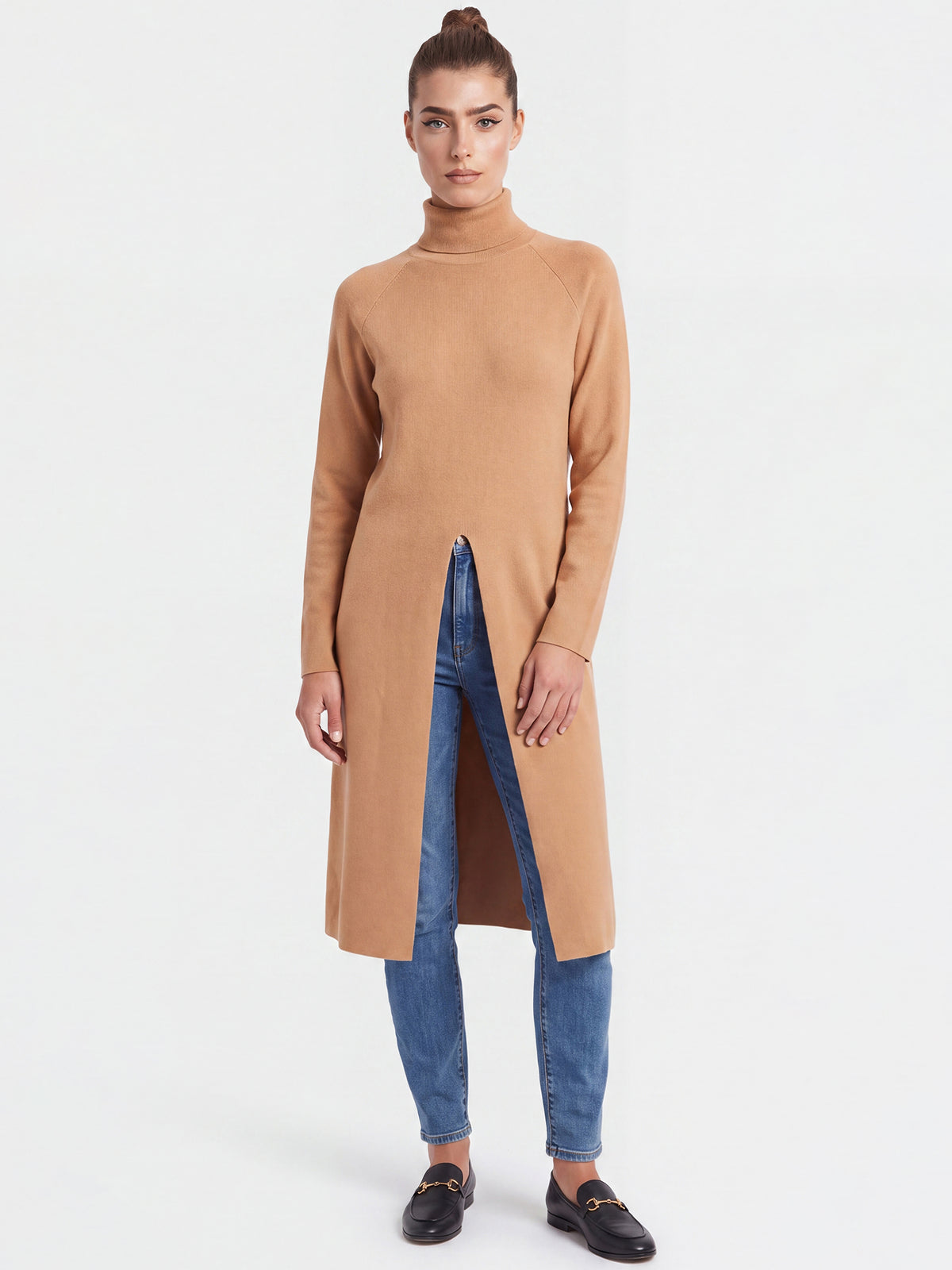 Langer Strickpullover mit langem Schlitz und Kaschmiranteil | camel