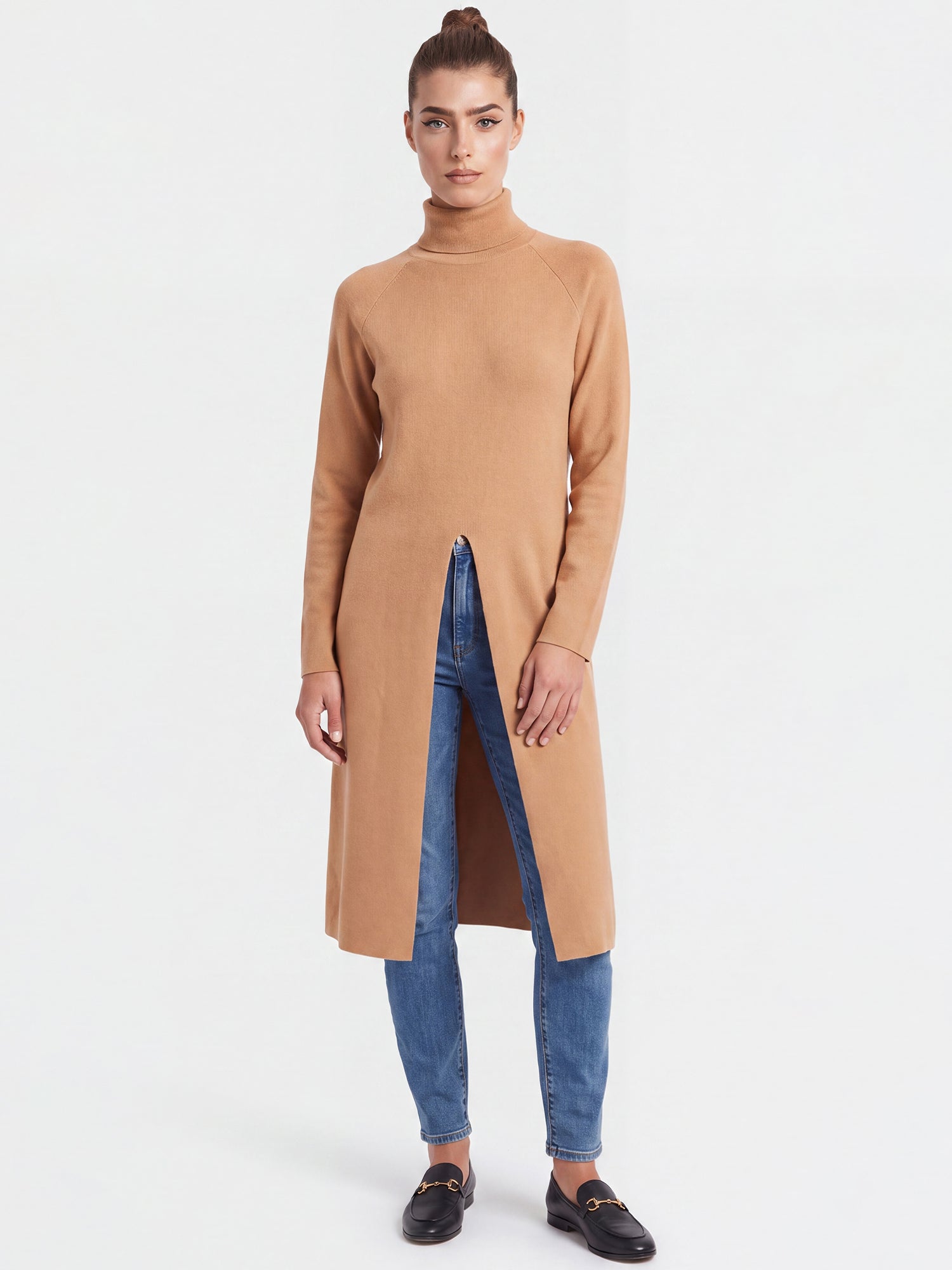 Langer Strickpullover mit langem Schlitz und Kaschmiranteil | camel