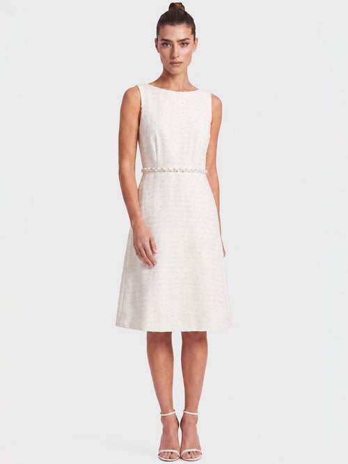 APART Bouclékleid mit Perlenborte | creme image 1
